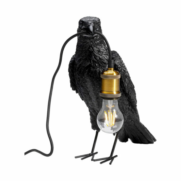 Die Tischleuchte - Black Crow-Skulptur von Licht Factory zeigt eine schwarze Krähe, die eine hängende Glühbirne im Schnabel hält. Das schlanke schwarze Kabel und das Messinggehäuse unterstreichen ihre Eleganz und verbinden Kunst mit Funktionalität.