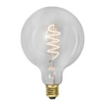 Der LED Globe 4W 2100K von Licht Factory verfügt über einen sichtbaren Spiralfaden und einen Messingschraubsockel vor einem makellos weißen Hintergrund.