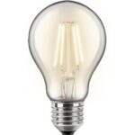 Das Licht Factory LED Filament Leuchtmittel, eine 4,5 W-Glühbirne mit 470 Lumen, ersetzt 40 W-Glühbirnen und verfügt über sichtbare Glühfäden aus klarem Glas und einen metallischen Schraubsockel. Es strahlt vor einem schlichten Hintergrund ein warmweißes Licht aus.