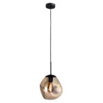 Die Pendelleuchte - Bubble 1er (M) verfügt über ein schwarzes Kabel und einen schwarzen Sockel mit einem klaren, asymmetrischen Glasschirm. Die freiliegende Glühbirne strahlt ein warmes Licht aus und sorgt für einen minimalistischen und stilvollen Look.