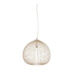 Die Pendelleuchte – Fawn ist eine moderne kugelförmige Pendelleuchte mit Drahtgitterdesign und geometrischer, käfigartiger Struktur in neutraler Farbe, die an einer dünnen weißen Kordel vor einem schlichten weißen Hintergrund hängt.