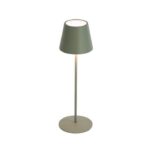 Die Akku LED Tischleuchte - Colorful RGB ist eine minimalistische und moderne Lampe mit hellgrünem Schirm und rundem Sockel. Sie hat einen schlanken, geraden Hals und strahlt Licht unter dem Schirm aus, wodurch ein eleganter Kontrast zu einem schlichten weißen Hintergrund entsteht.