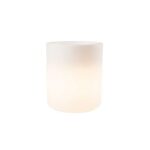 Die In & Outdoor LED Lampe Blumentopf – Lumi Elegant leuchtet sanft in einem zylindrischen Design vor einem schlichten weißen Hintergrund.