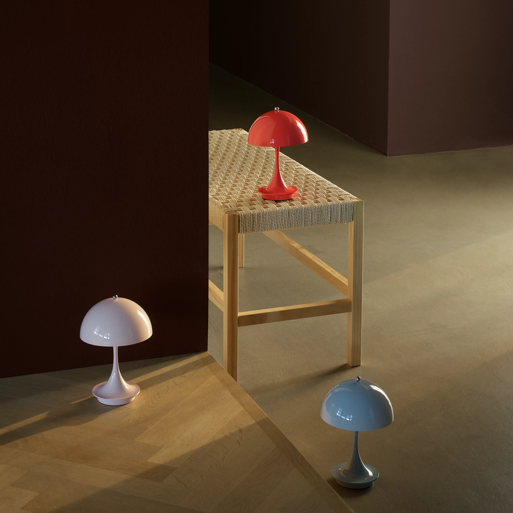 62547_62547_AW24-Panthella160Portable-V3-Interior-178156-OFF.png-2 2